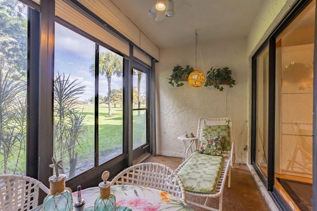 5881 Parkwalk Drive, Boynton Beach, FL 33472