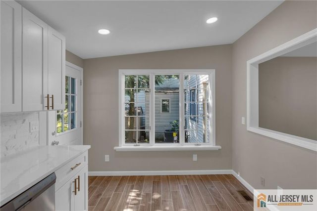 10 Harrison Street, Sayreville, NJ 08872