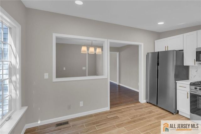 10 Harrison Street, Sayreville, NJ 08872