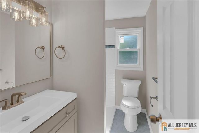 10 Harrison Street, Sayreville, NJ 08872