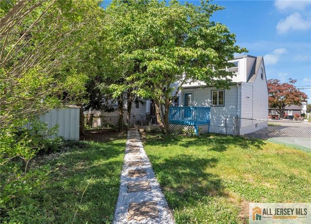 10 Harrison Street, Sayreville, NJ 08872