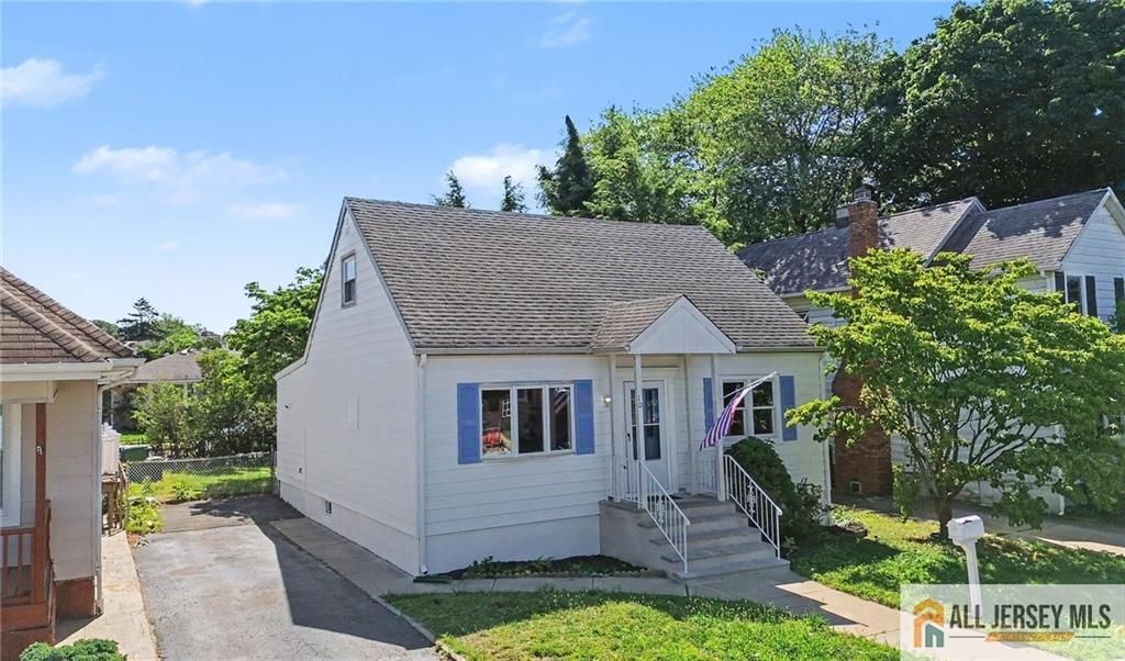 10 Harrison Street, Sayreville, NJ 08872