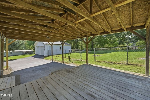 107 Hughes Lane, Johnson City, TN 37601