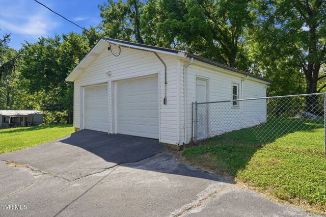 107 Hughes Lane, Johnson City, TN 37601
