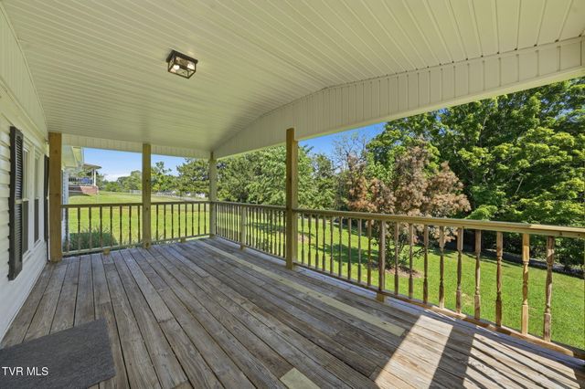 107 Hughes Lane, Johnson City, TN 37601