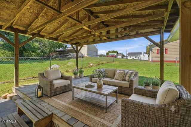 107 Hughes Lane, Johnson City, TN 37601