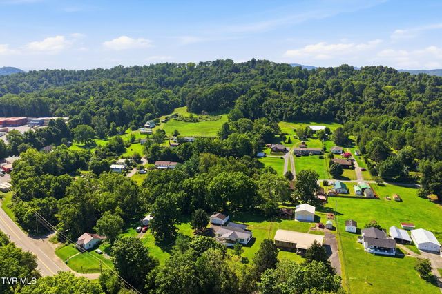 107 Hughes Lane, Johnson City, TN 37601