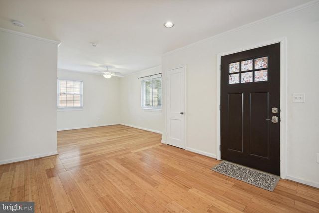 5817 GREENTREE RD, Bethesda, MD 20817