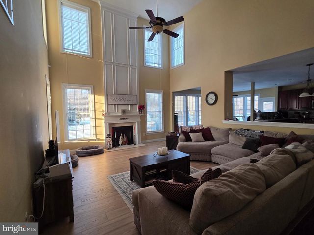 1 HARVEST DR, Pittsgrove, NJ 08318