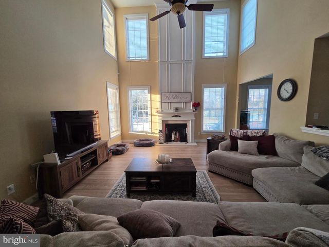 1 HARVEST DR, Pittsgrove, NJ 08318