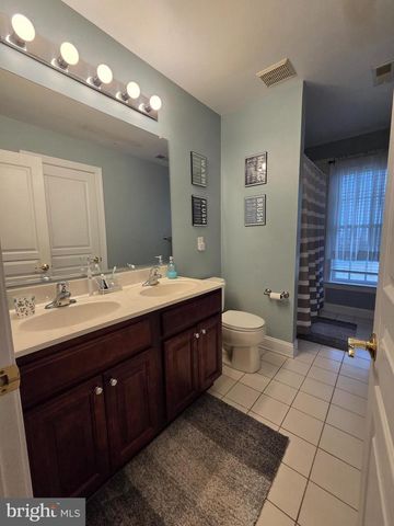 1 HARVEST DR, Pittsgrove, NJ 08318