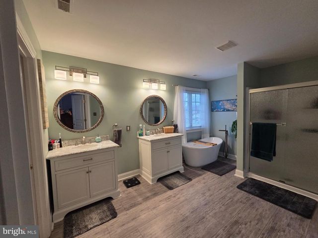 1 HARVEST DR, Pittsgrove, NJ 08318