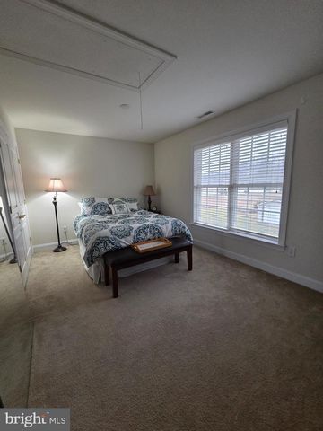 1 HARVEST DR, Pittsgrove, NJ 08318