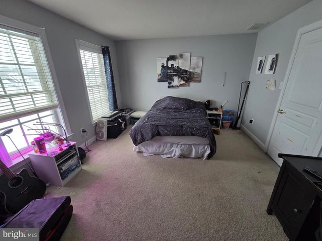 1 HARVEST DR, Pittsgrove, NJ 08318