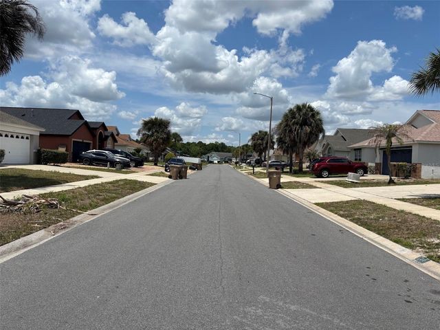 2521 ONEIDA LOOP, Kissimmee, FL 34747