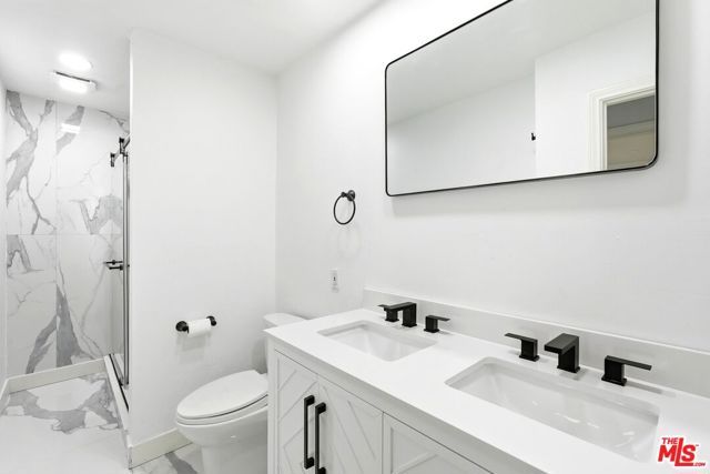 320 Hermosa Avenue 102, Hermosa Beach, CA 90254