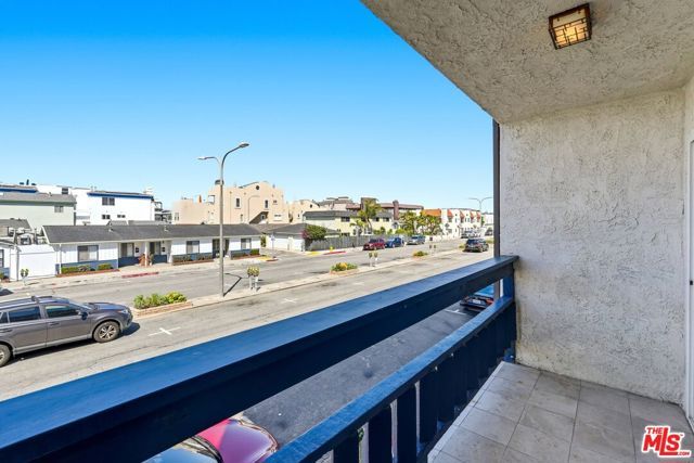 320 Hermosa Avenue 102, Hermosa Beach, CA 90254