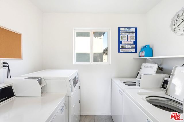 320 Hermosa Avenue 102, Hermosa Beach, CA 90254