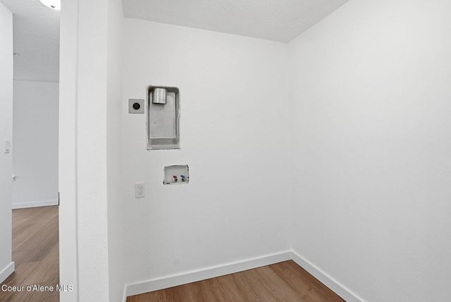 1428 N Michigan Ln, Greenacres, WA 99016