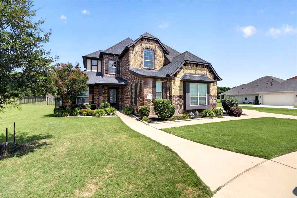 1618 Pebble Beach Lane, Cedar Hill, TX 75104