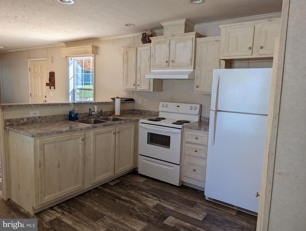 113 RIDGE RD, 232 YANKEE RD. #113, QUAKERTOWN, PA 18951 — photo 3