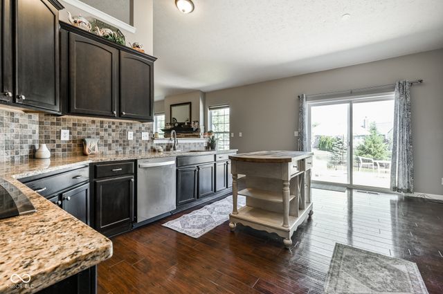13848 Fieldcrest Drive, Mccordsville, IN 46055