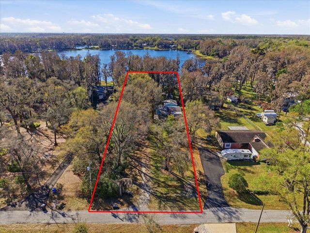 19513 DEER LAKE ROAD, Lutz, FL 33548