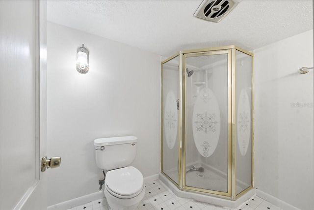 19513 DEER LAKE ROAD, Lutz, FL 33548