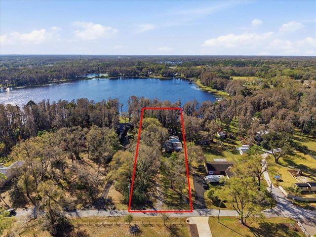 19513 DEER LAKE ROAD, Lutz, FL 33548