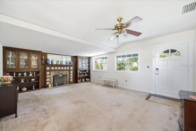 19513 DEER LAKE ROAD, Lutz, FL 33548