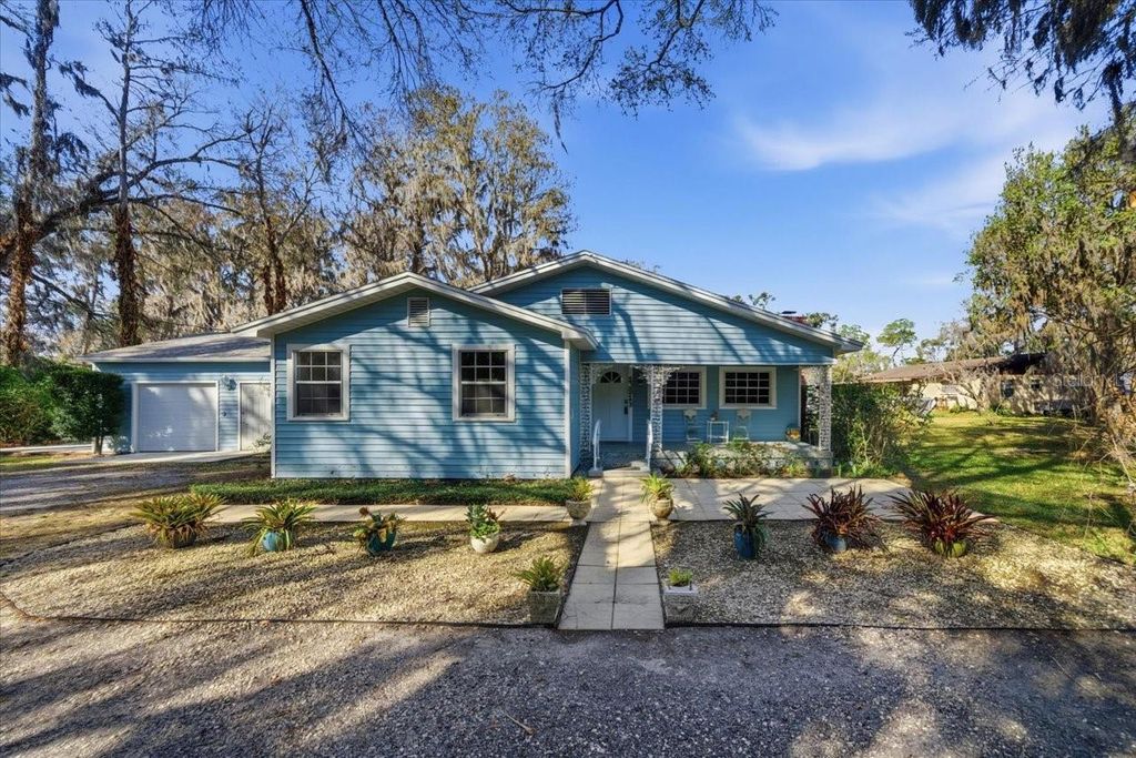 19513 DEER LAKE ROAD, Lutz, FL 33548