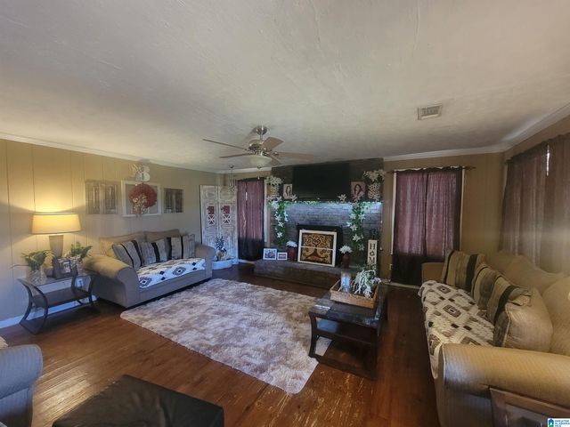117 COUNTY ROAD 706, Roanoke, AL 36274