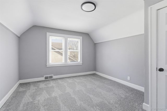 15881 Winthrop Street, Detroit, MI 48227