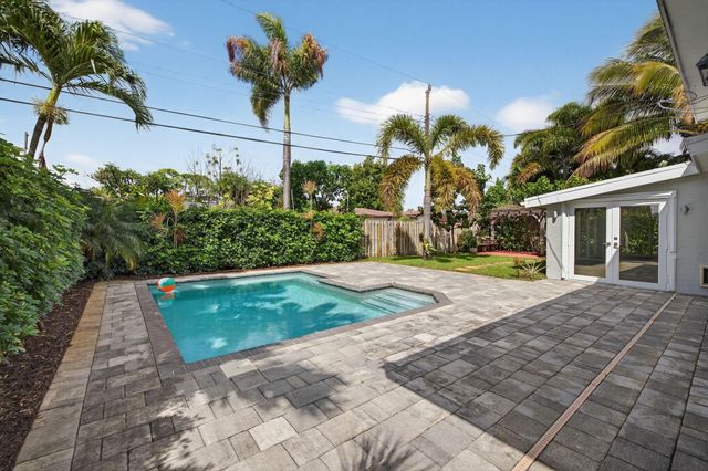 4781 NE 4th Avenue, Oakland Park, FL 33334