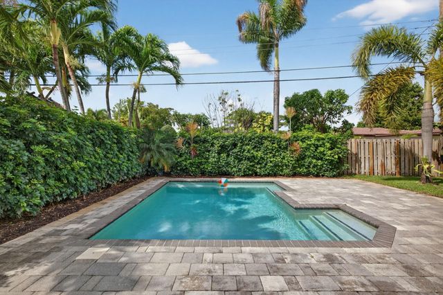 4781 NE 4th Avenue, Oakland Park, FL 33334