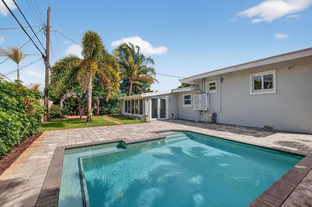 4781 NE 4th Avenue, Oakland Park, FL 33334