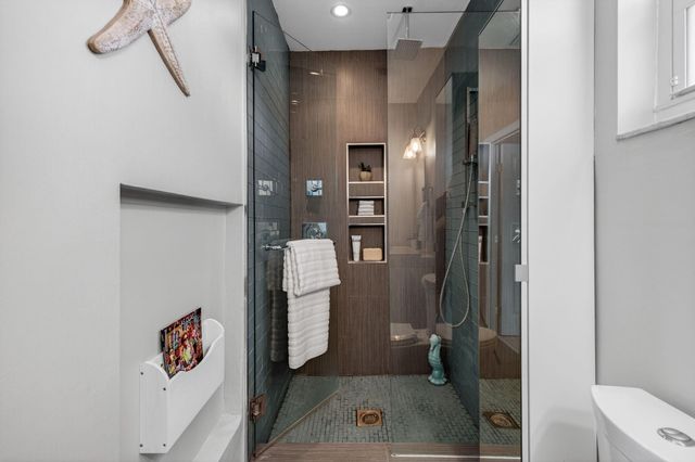 4781 NE 4th Avenue, Oakland Park, FL 33334