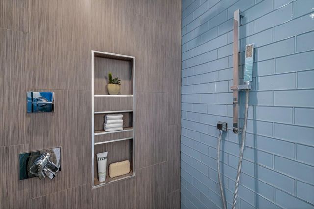 4781 NE 4th Avenue, Oakland Park, FL 33334