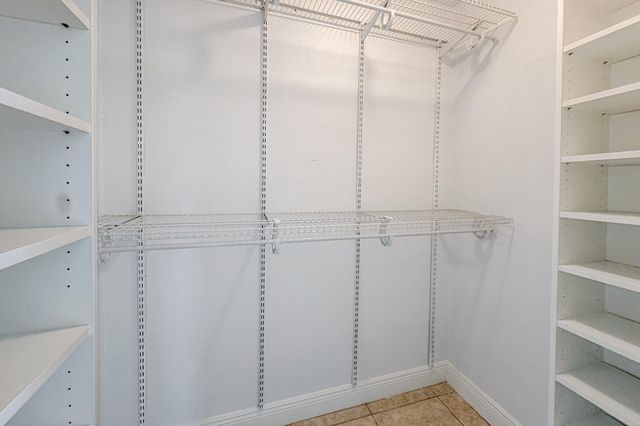 4781 NE 4th Avenue, Oakland Park, FL 33334