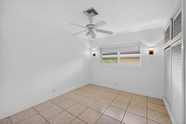4781 NE 4th Avenue, Oakland Park, FL 33334