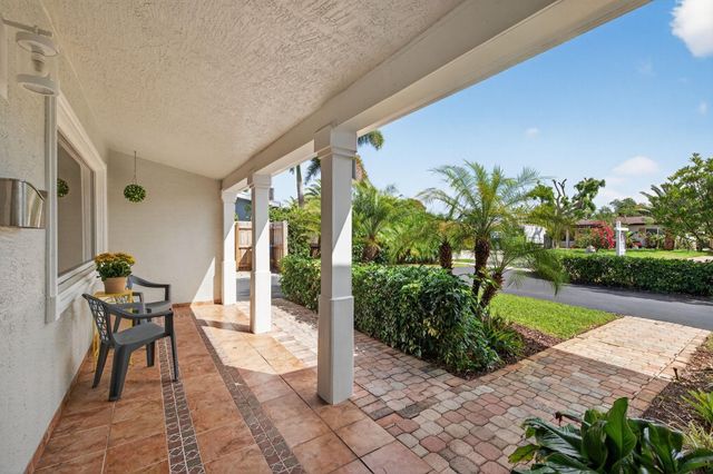 4781 NE 4th Avenue, Oakland Park, FL 33334