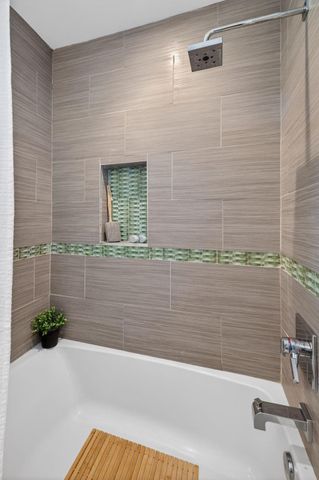 4781 NE 4th Avenue, Oakland Park, FL 33334