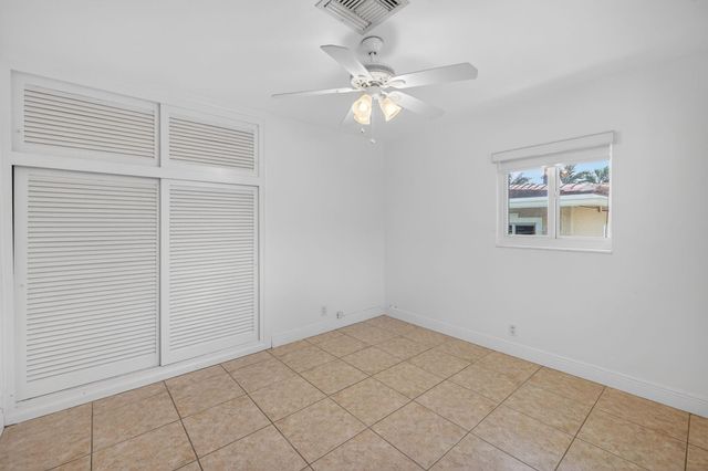 4781 NE 4th Avenue, Oakland Park, FL 33334