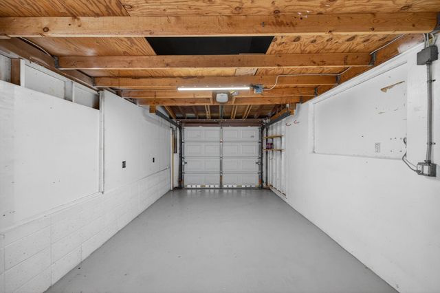 4781 NE 4th Avenue, Oakland Park, FL 33334