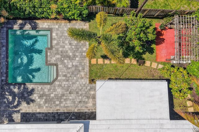 4781 NE 4th Avenue, Oakland Park, FL 33334