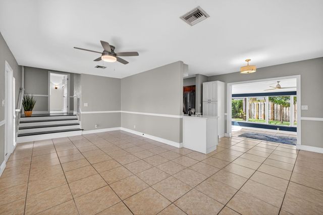 4781 NE 4th Avenue, Oakland Park, FL 33334