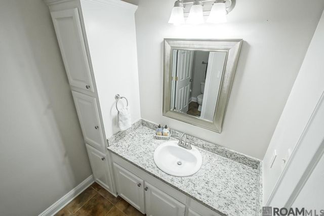 40486 Cross Ridge Ave, Gonzales, LA 70737