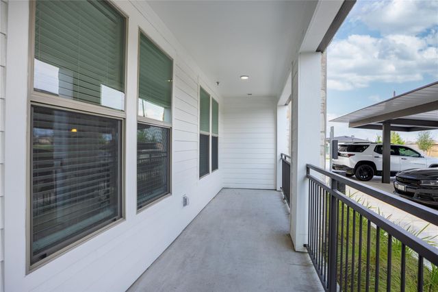 9302 Fry Rd B1-1034, Cypress, TX 77433