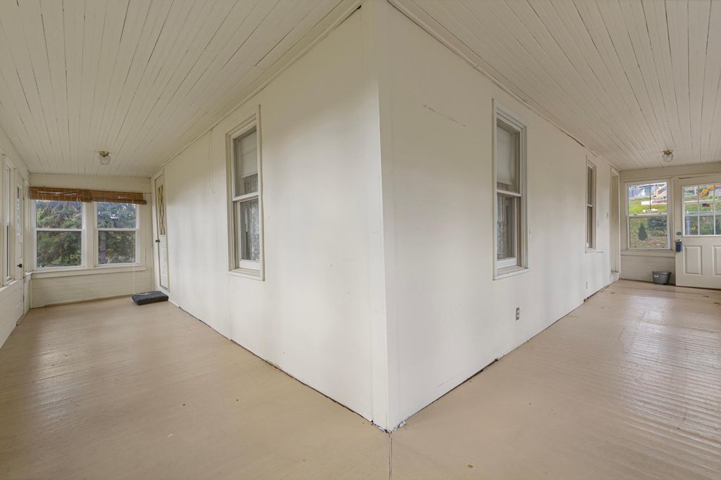 200 Park Avenue NE, Elysian, MN 56028 — photo 5