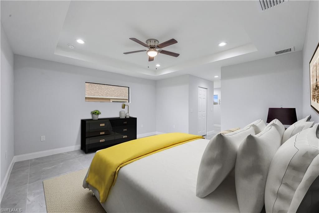 Image 14 of property listing at 523 Wilmington PKWY, Cape Coral, FL 33993